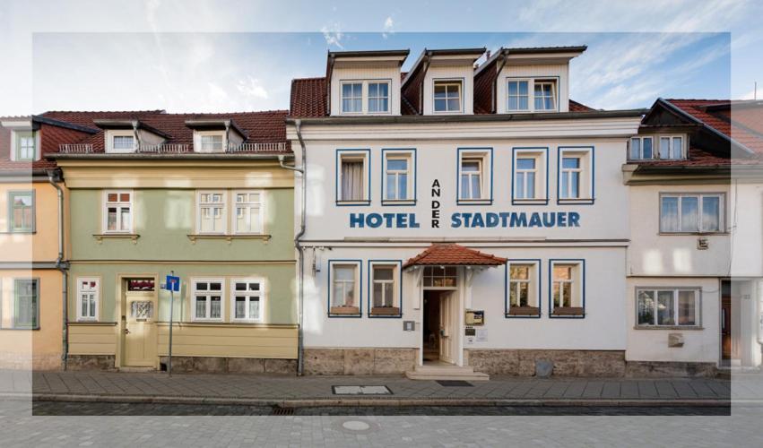 Muehlhaeuser Hof Und Stadtmauer Mühlhausen Esterno foto